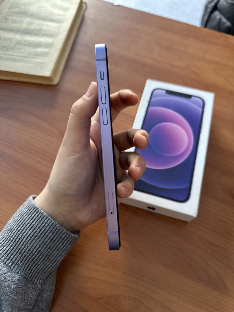 iPhone 12 с гарантией