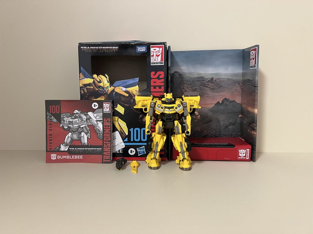 bumblebee studio series оригинал