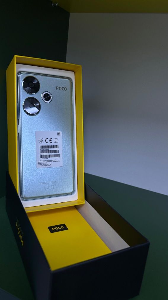 Poco F6 / 512 / новое