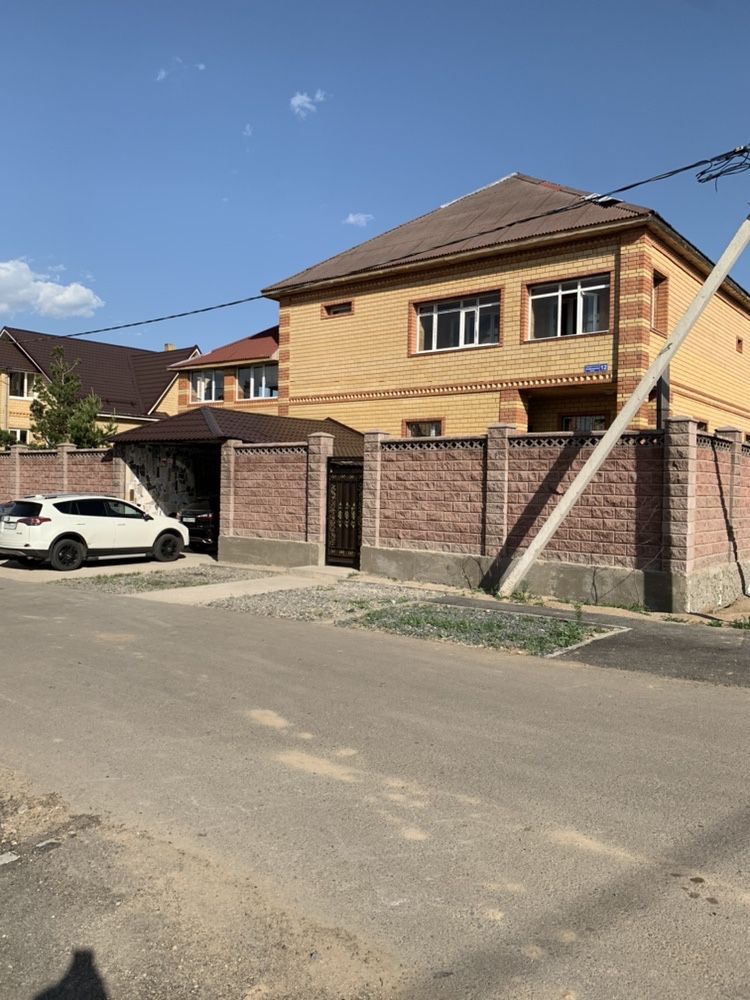 Коттедж посуточно беседка