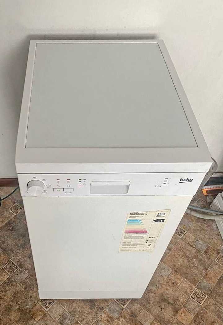 Посудомоечная машина Beko DFS05012W
