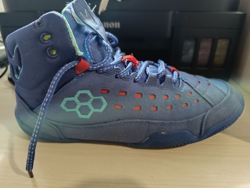 Продам борцовки  rudis