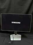 Samsung Odyssey G6 S27DG600SI - диагональ 27 дм