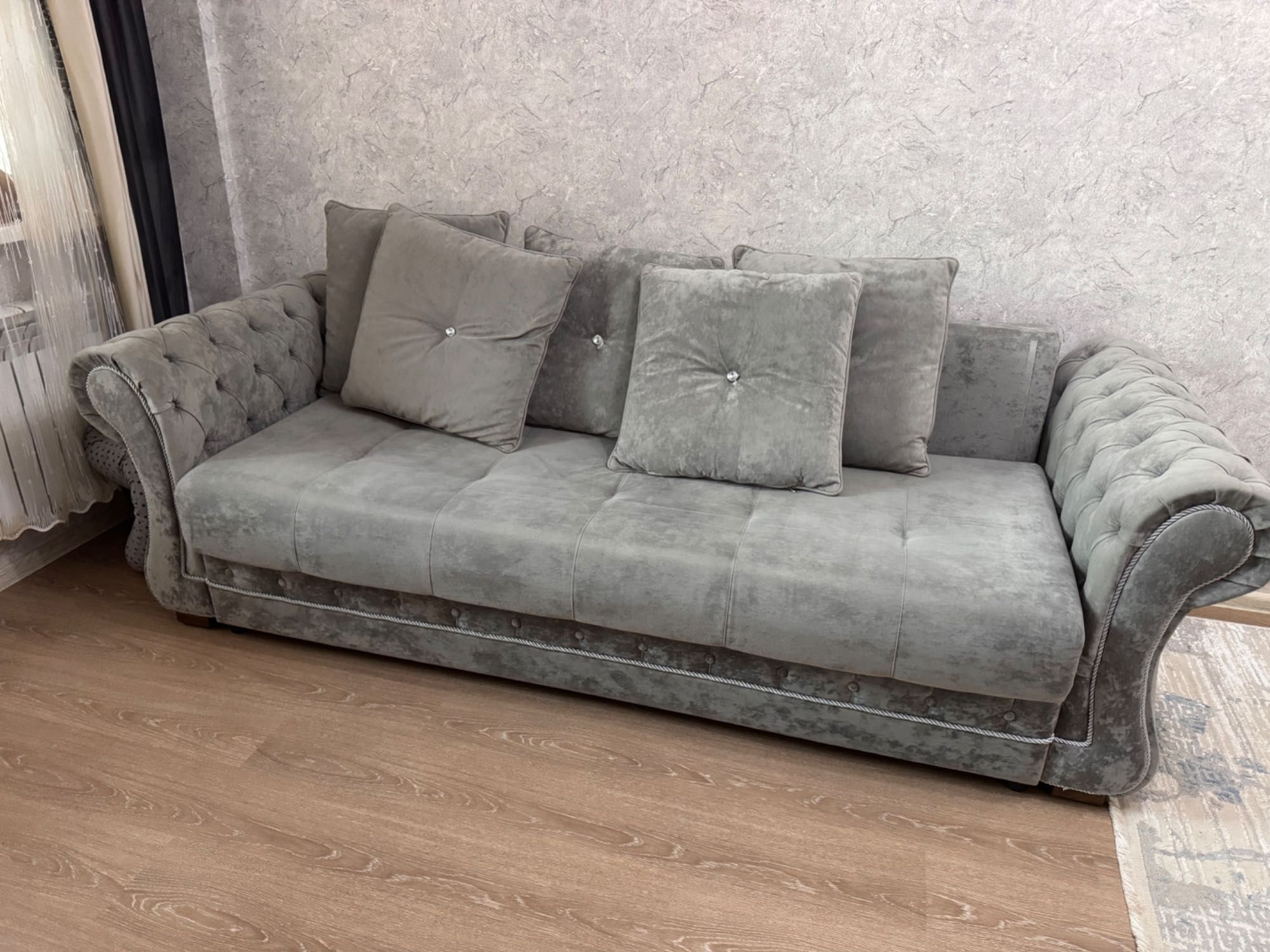продам диван 200х90