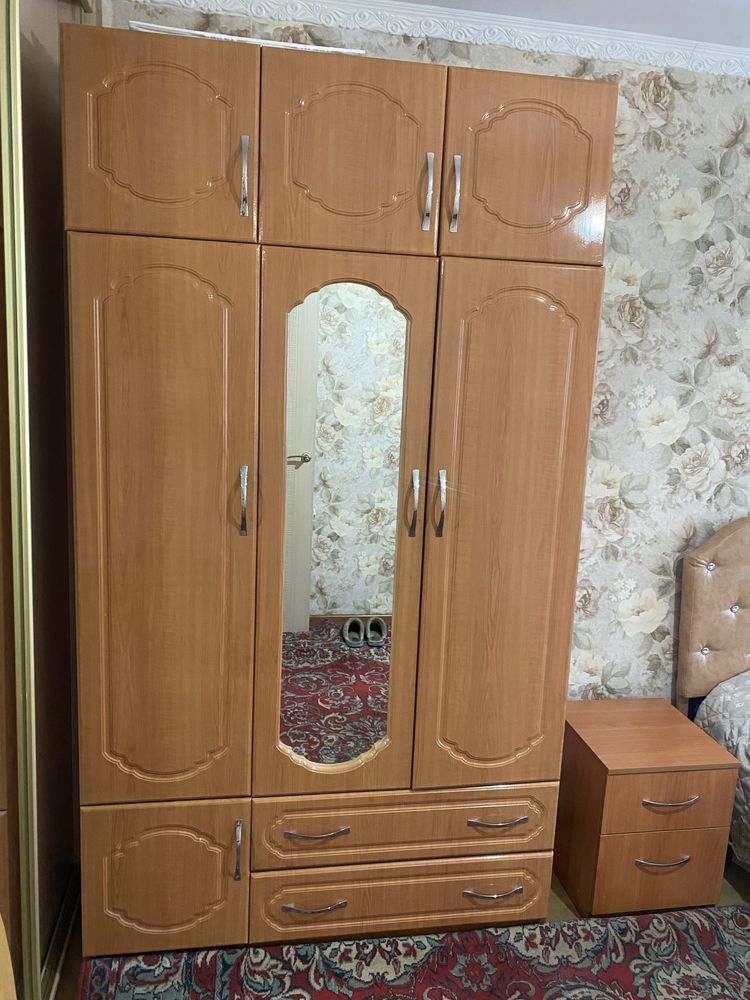 Продам стенку-горка, 3 м длина, высота 1,8м