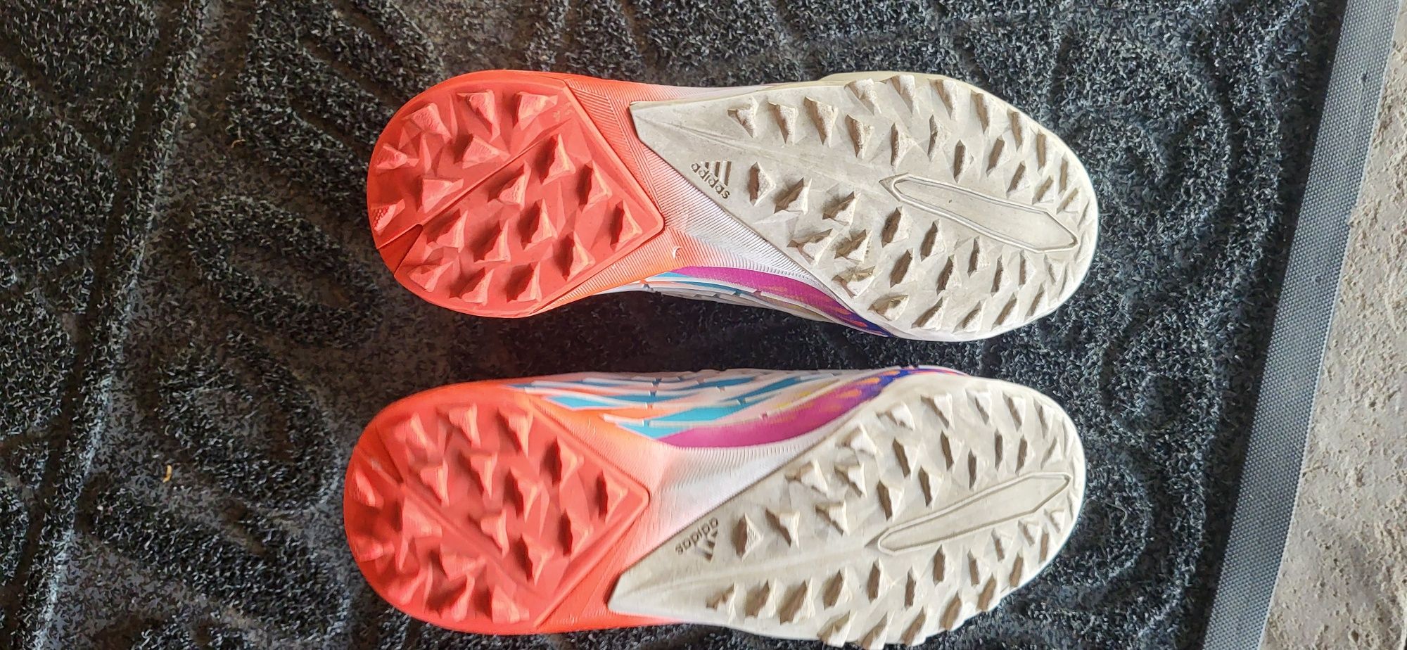 Сороконожки adidas predator размер 37