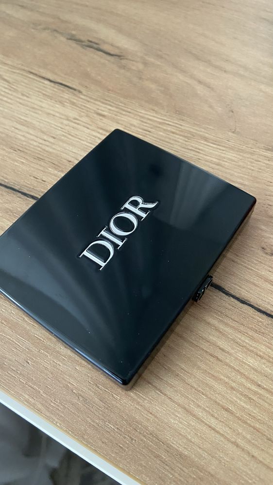 Продам dior - бронзер и хайлайтер
