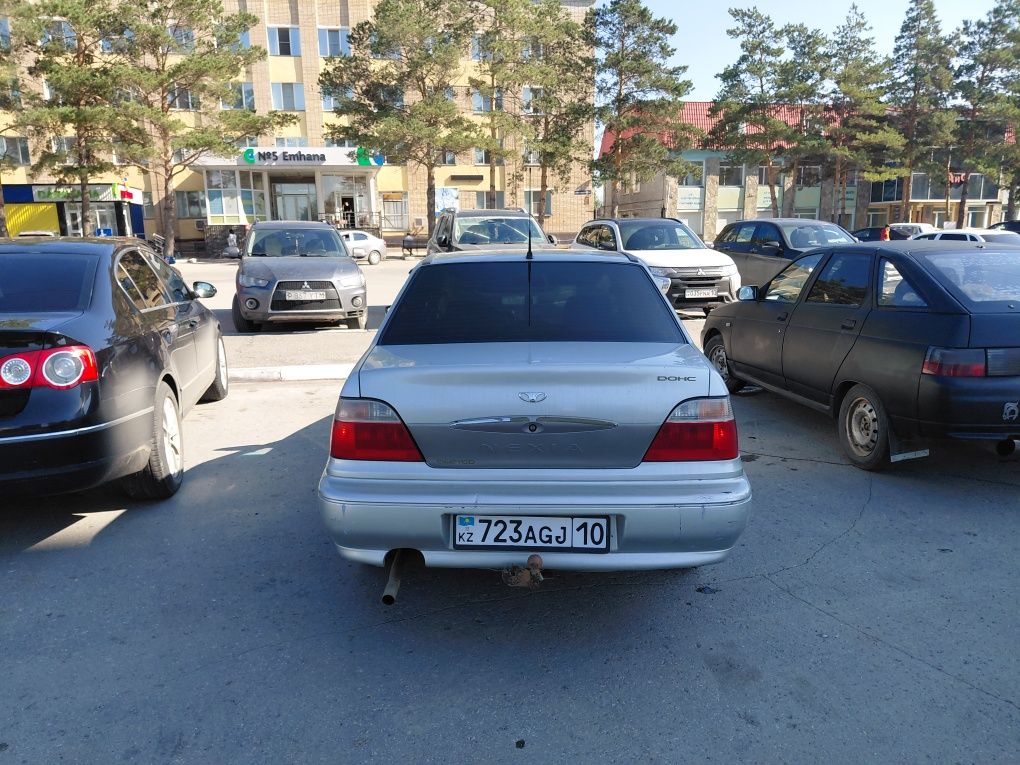 Продам нексию 2006г