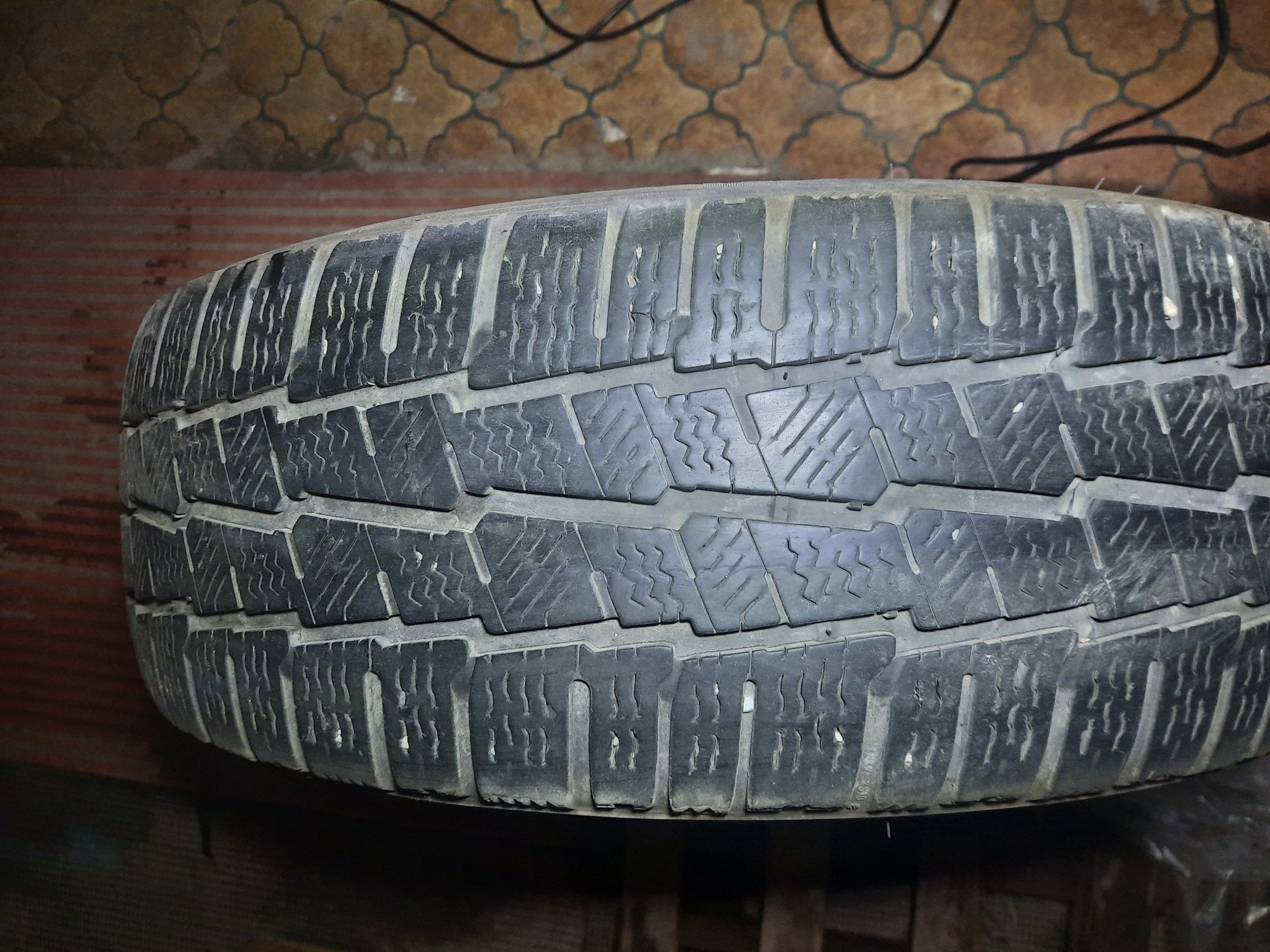 Колесо на volkswagen Transporter T5