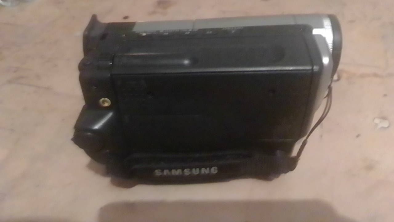 Ретро видеокамера Samsung VP-L900