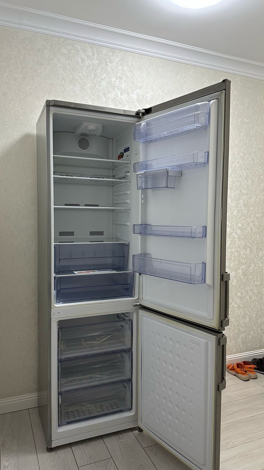 Продам холодильник Beko