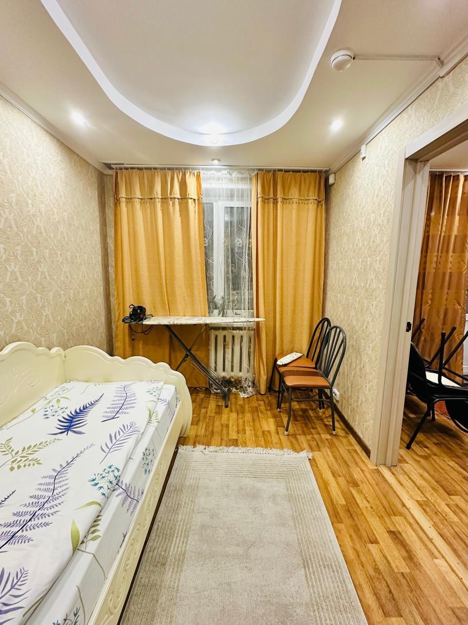 3 комн Командированным,Центр,Достык молл