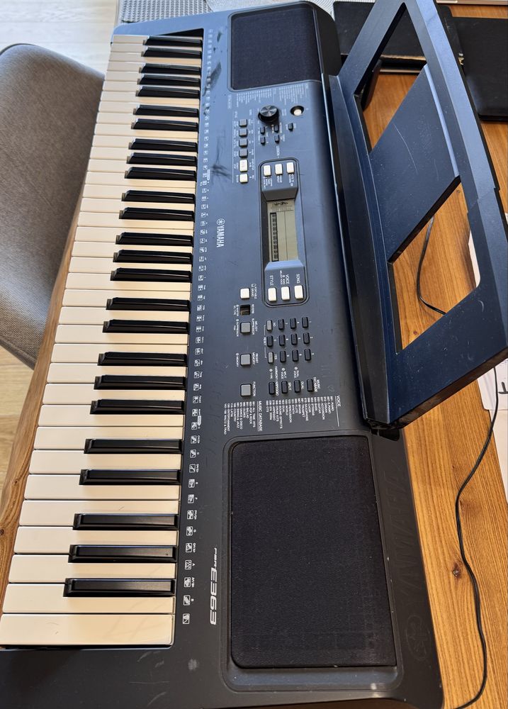 синтезатор Yamaha PSR-E363 бу в хорошем состоянии