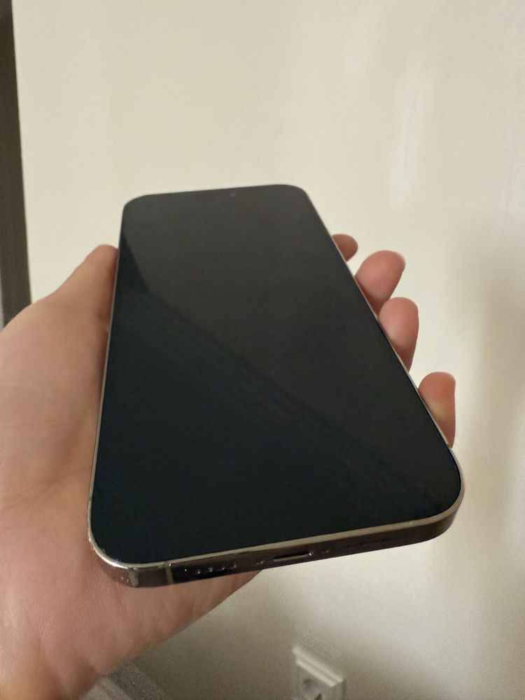 Продам б/у iphone 14 PRO MAX