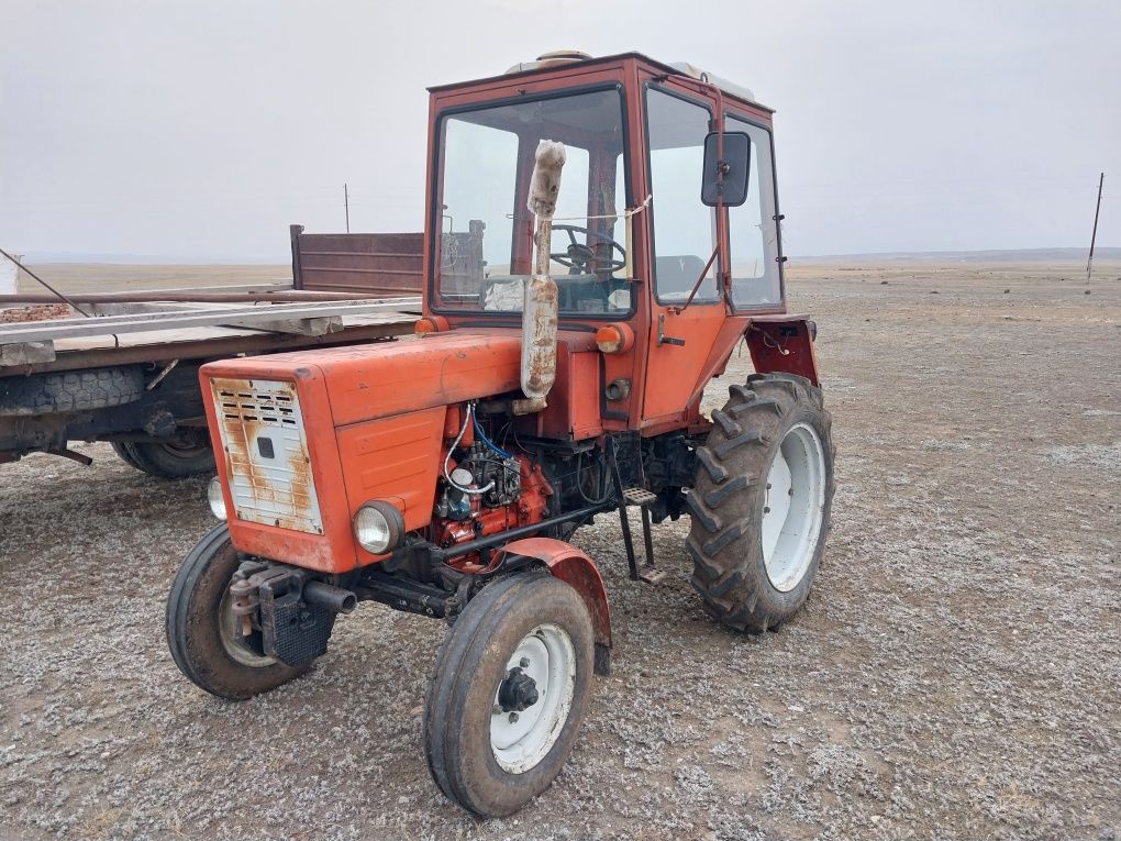 Продам Трактор т25