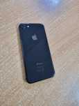 iPhone 8, память 64 Гб