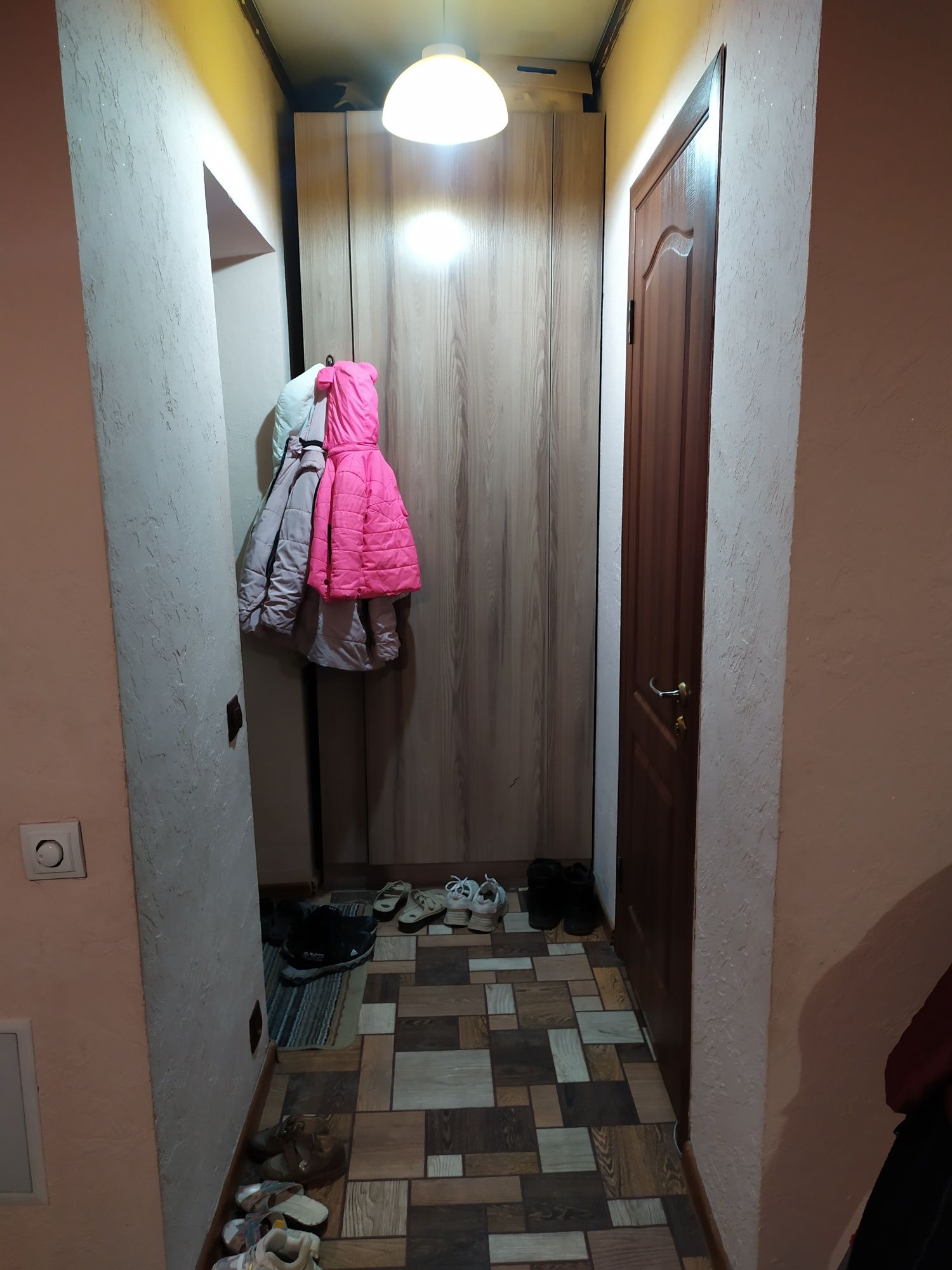 Срочно! Продам уютный, часть дома