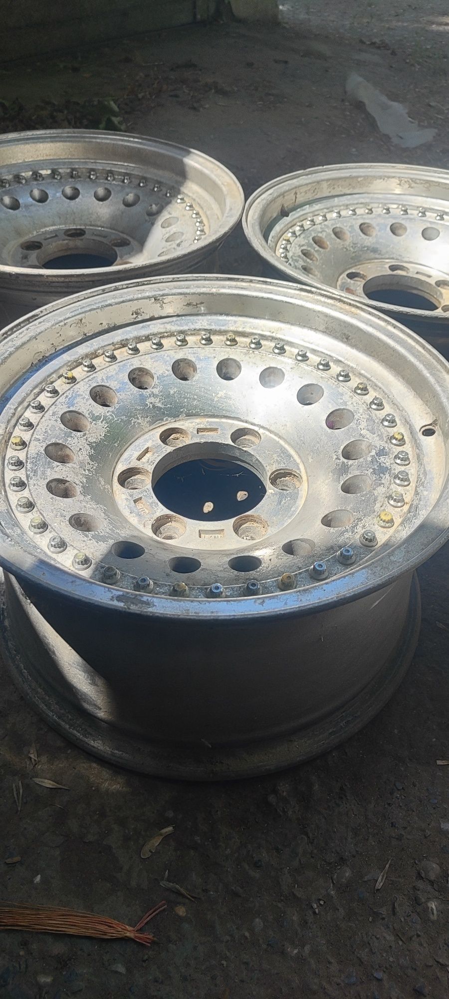 Продам диски R16