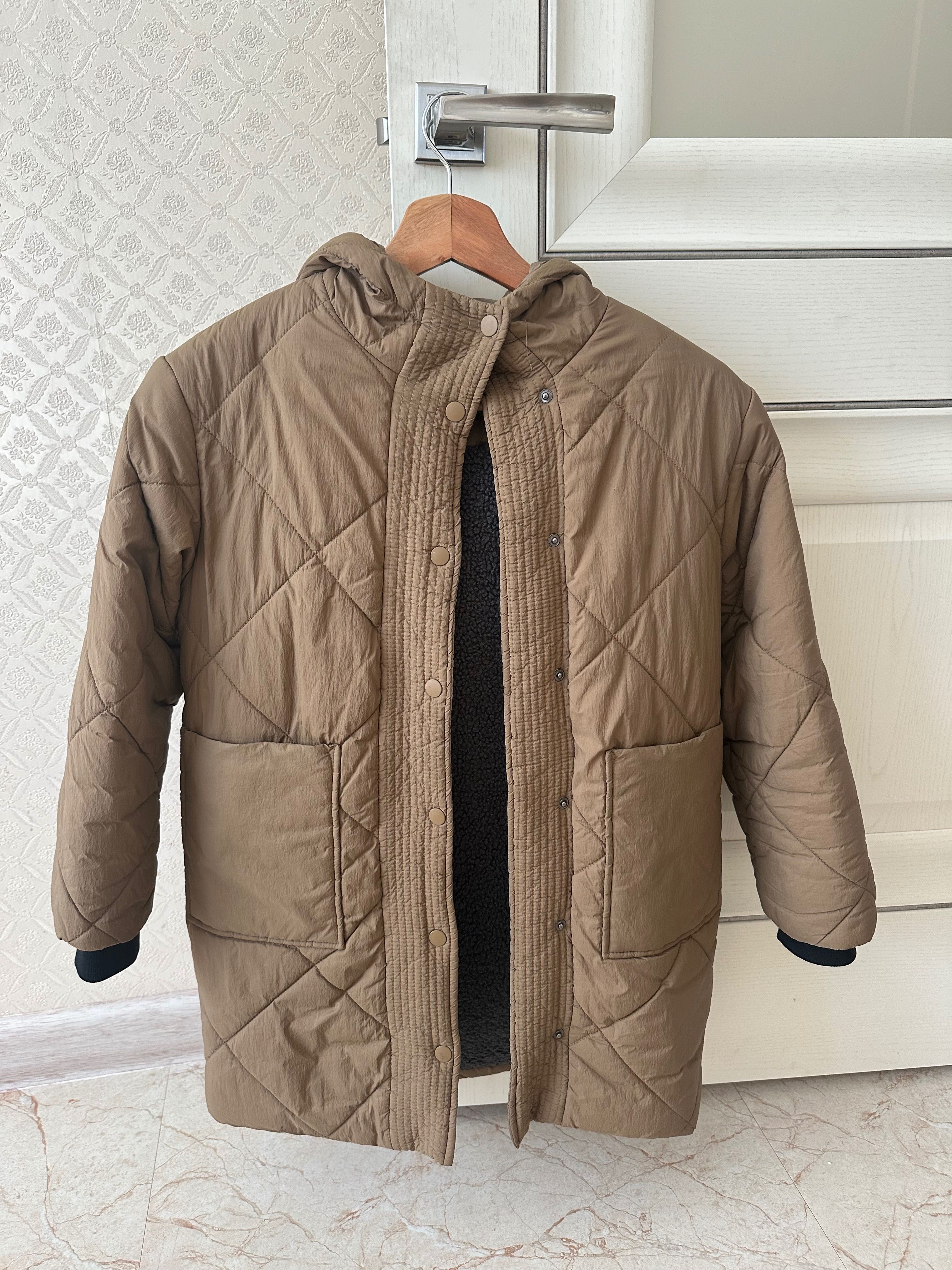 Продам детскую куртку Zara 10тыс