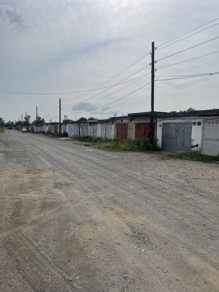 Продам гараж. 10ое общество.