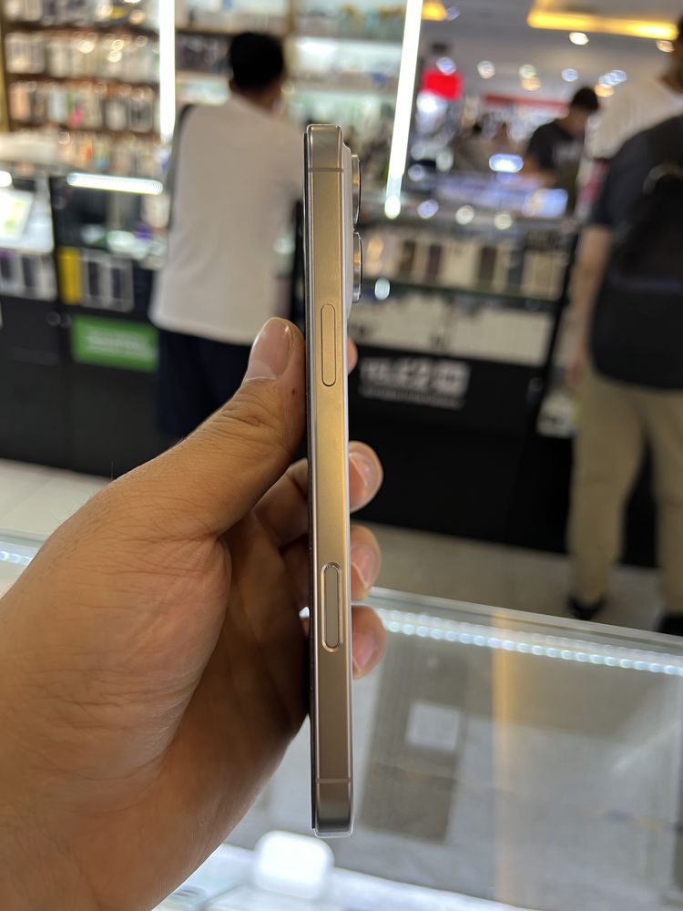 Iphone 16pro max 256g гарантиясымен