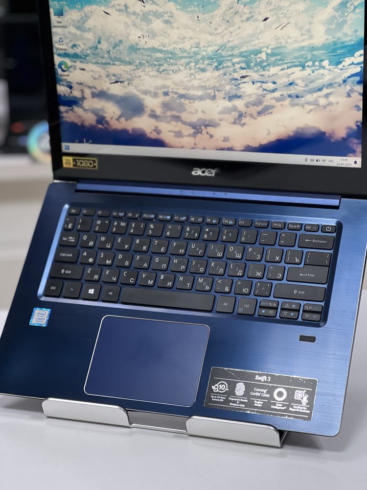 Acer SWIFT | Core i3-7130U | ОЗУ 4Gb | SSD 256Gb