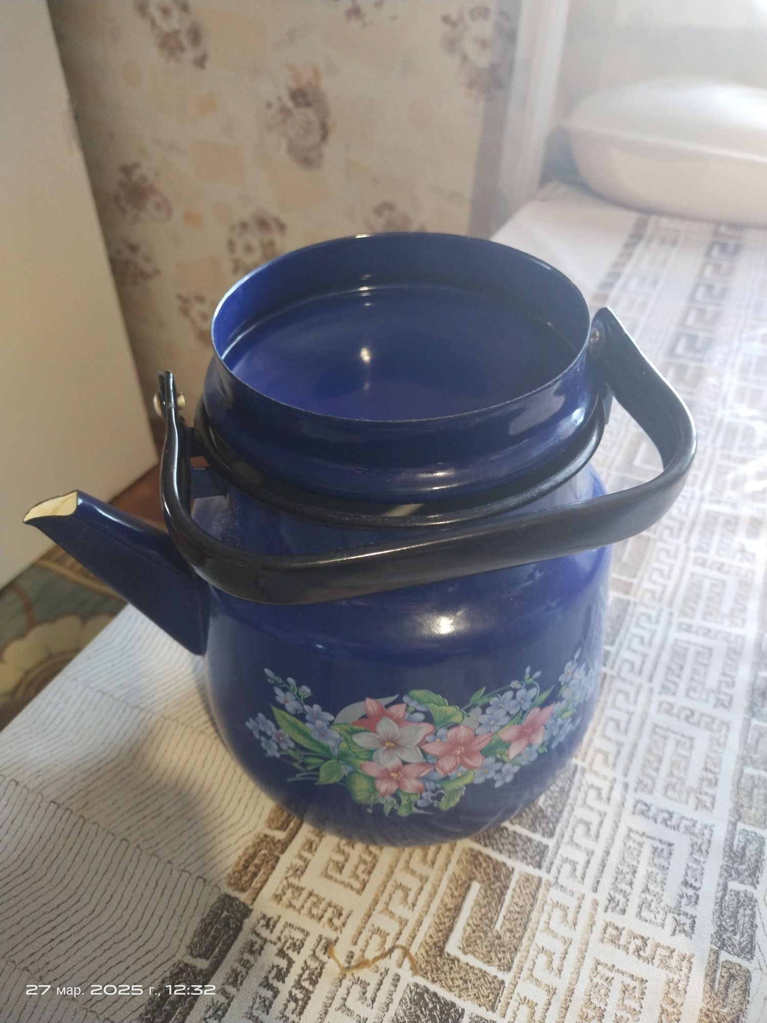 Продам чайники  не дорого