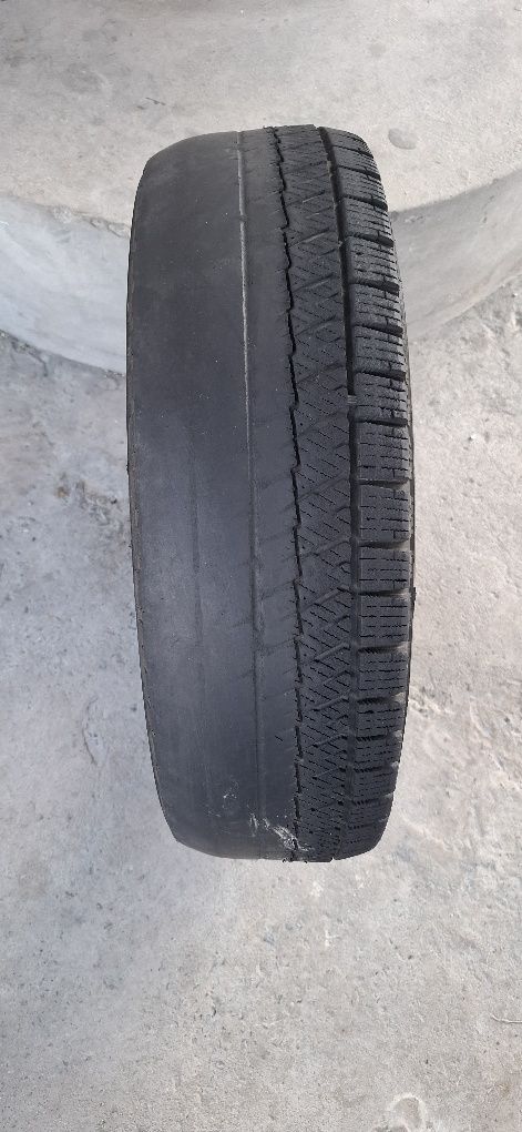 Шина  1шт 175 70 R13 Bridgestone Blizzak