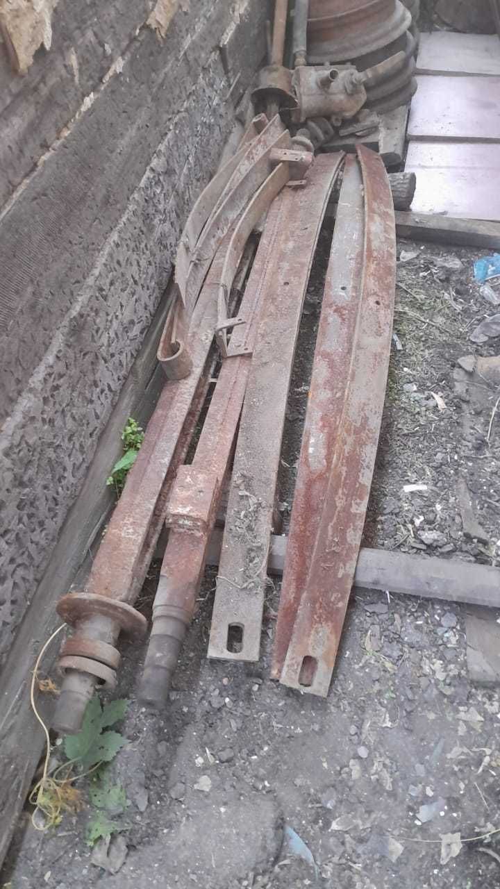 Продаю ресоры на ПТС-4 и различного вида ступицы