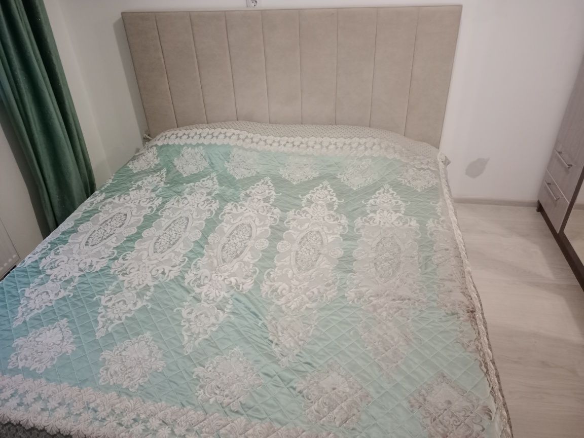 Продам тахту  размер 200*180 и шкаф