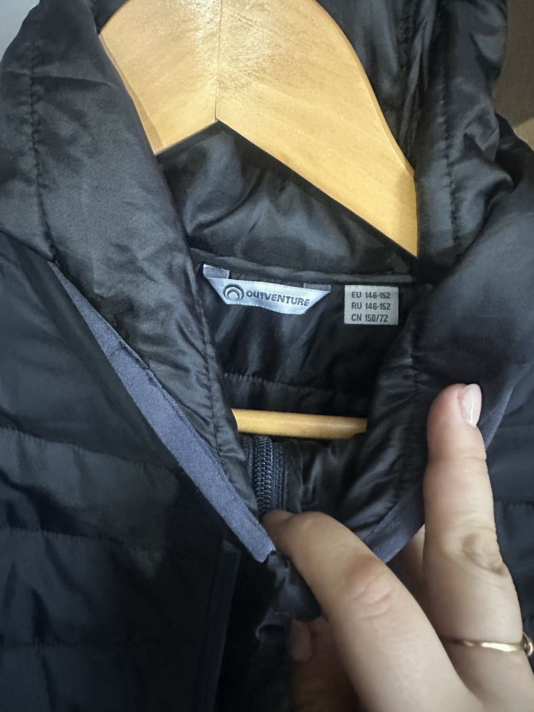 Продам куртки на мальчика