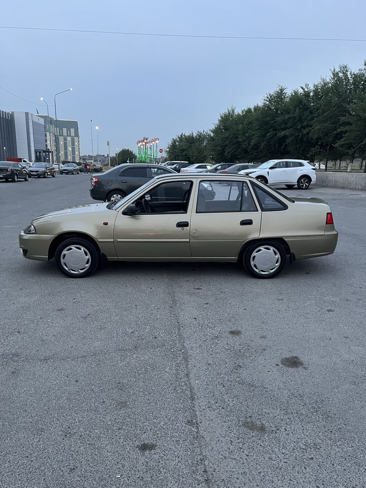 Daewoo Nexia 2 2011г.в
