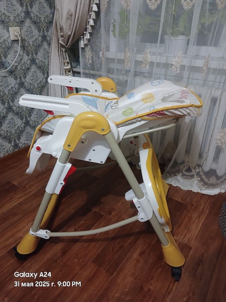 Продам стульчик для кормления