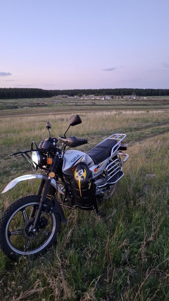 Продам мотоцикл 200 куб