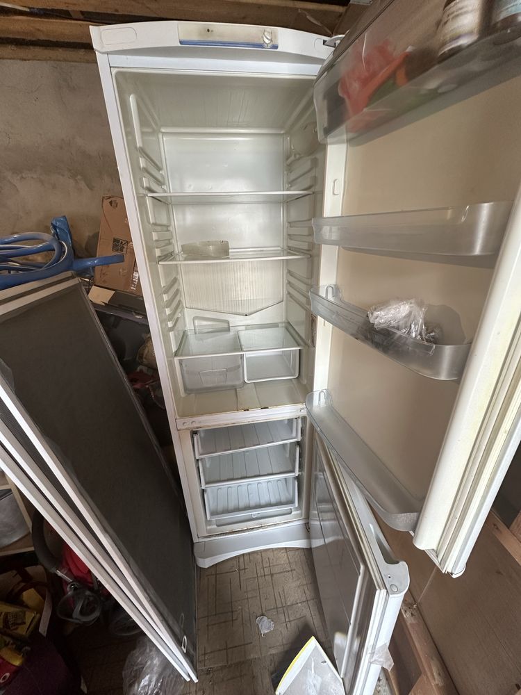 Ходлильник Indesit B18NF