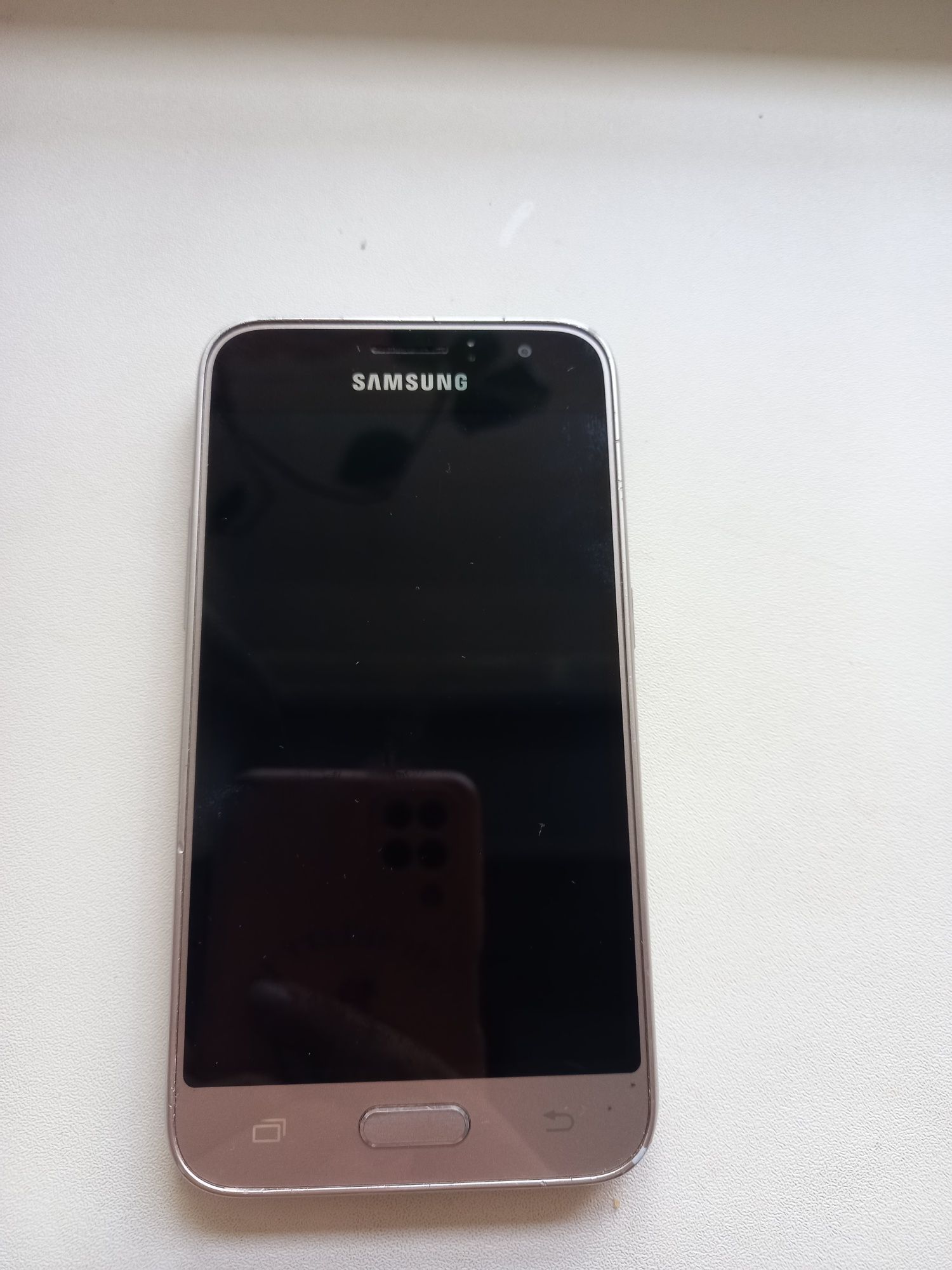 Телефон Samsung j1 (6)