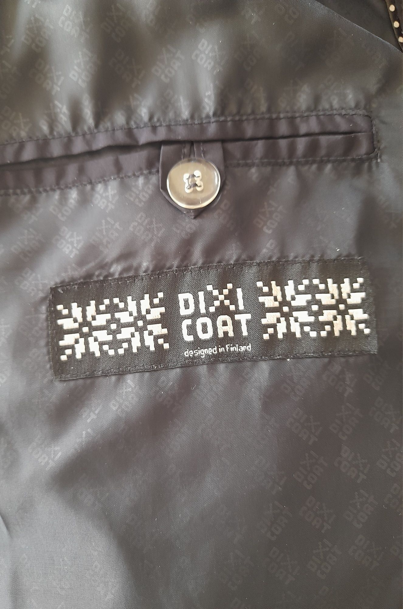 Куртка бренда DIXI COAT