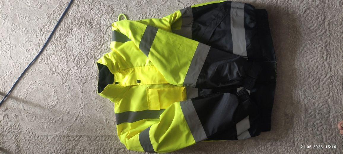 Hi vis jacket. Универсальная куртка.