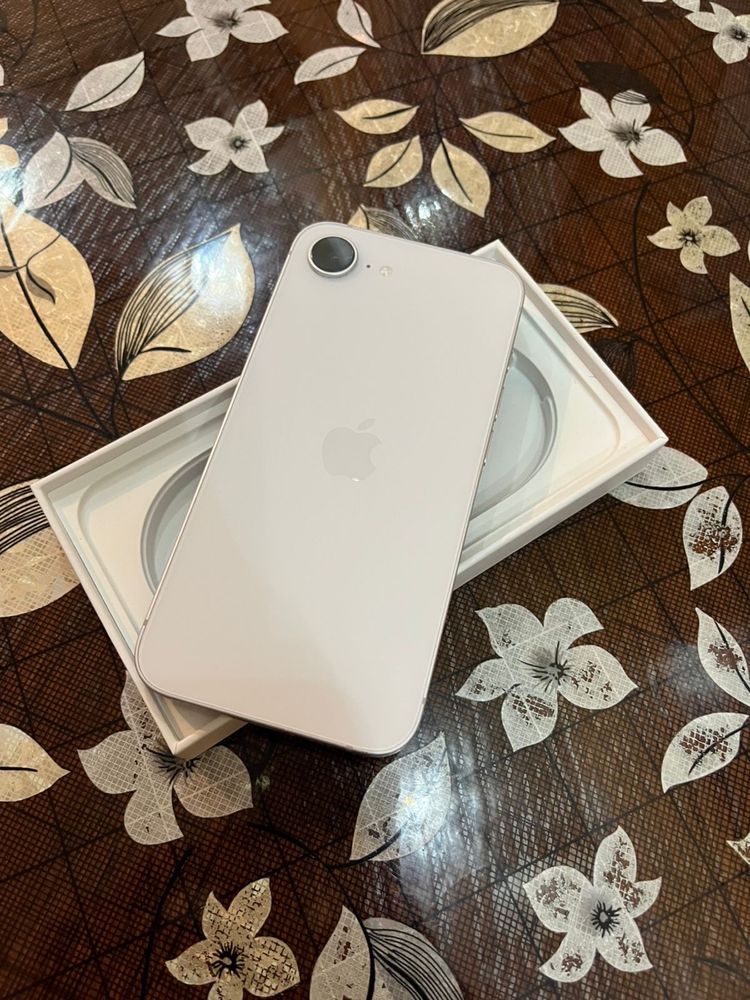 iPhone 16e 256GB (White)