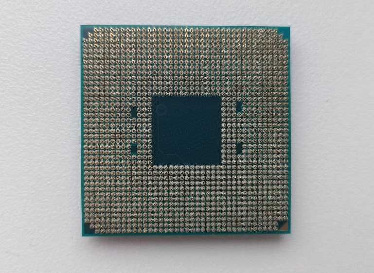 Процессор AMD Ryzen 7 2700x