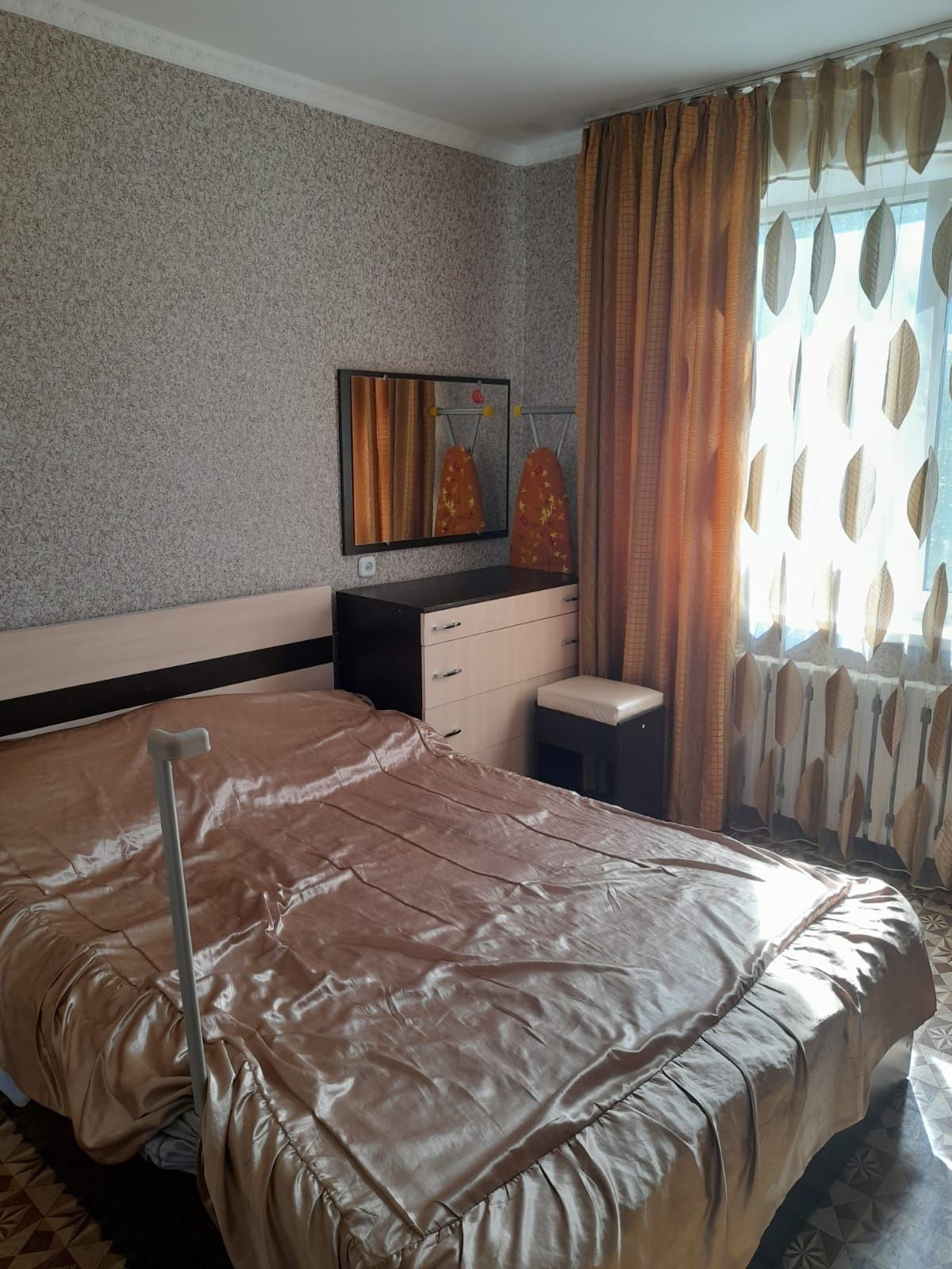 Продам трехкомнатную квартиру