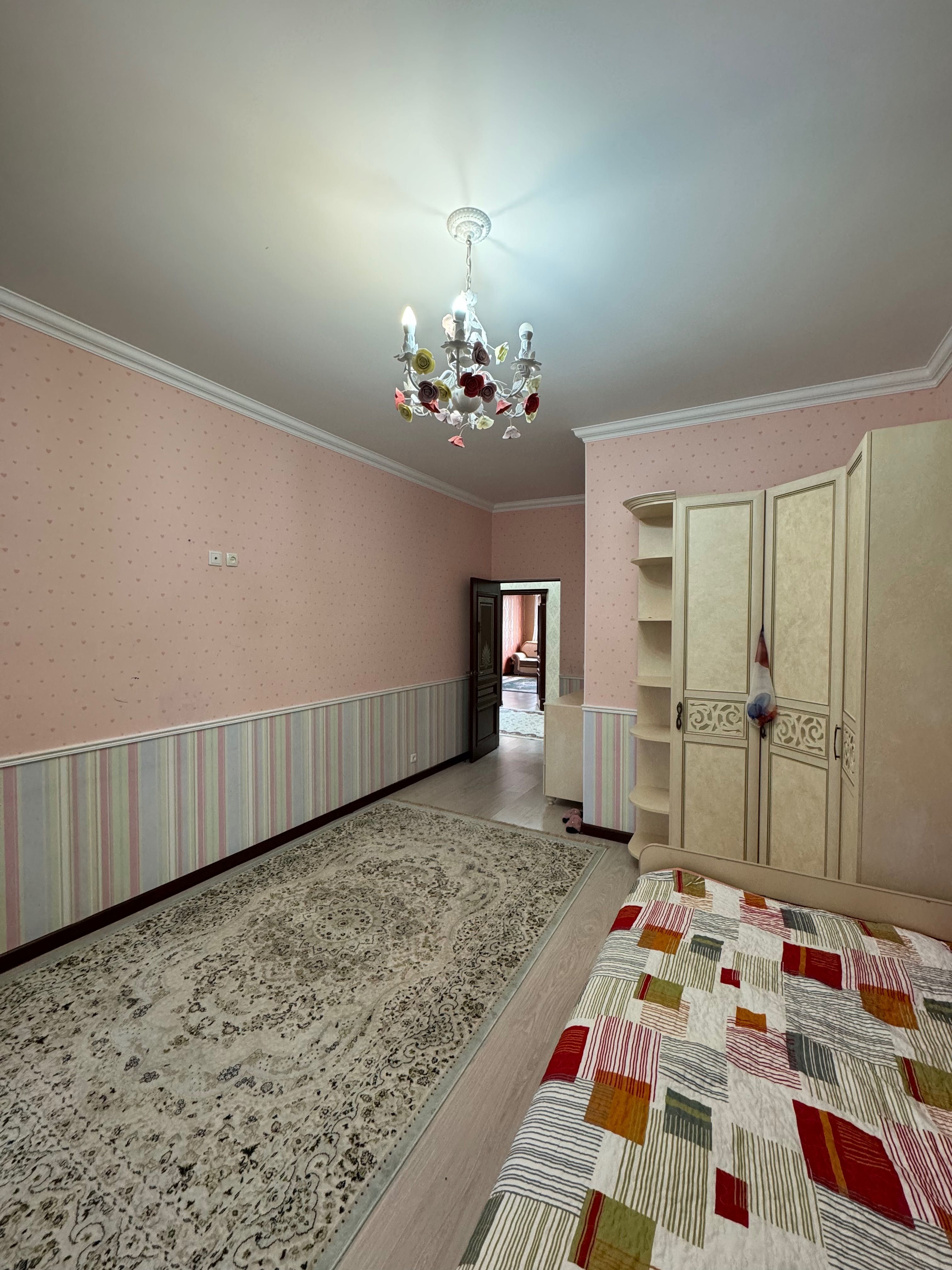Продам 5-ти комн. квартиру по пр.Санкибай батыра 253/6