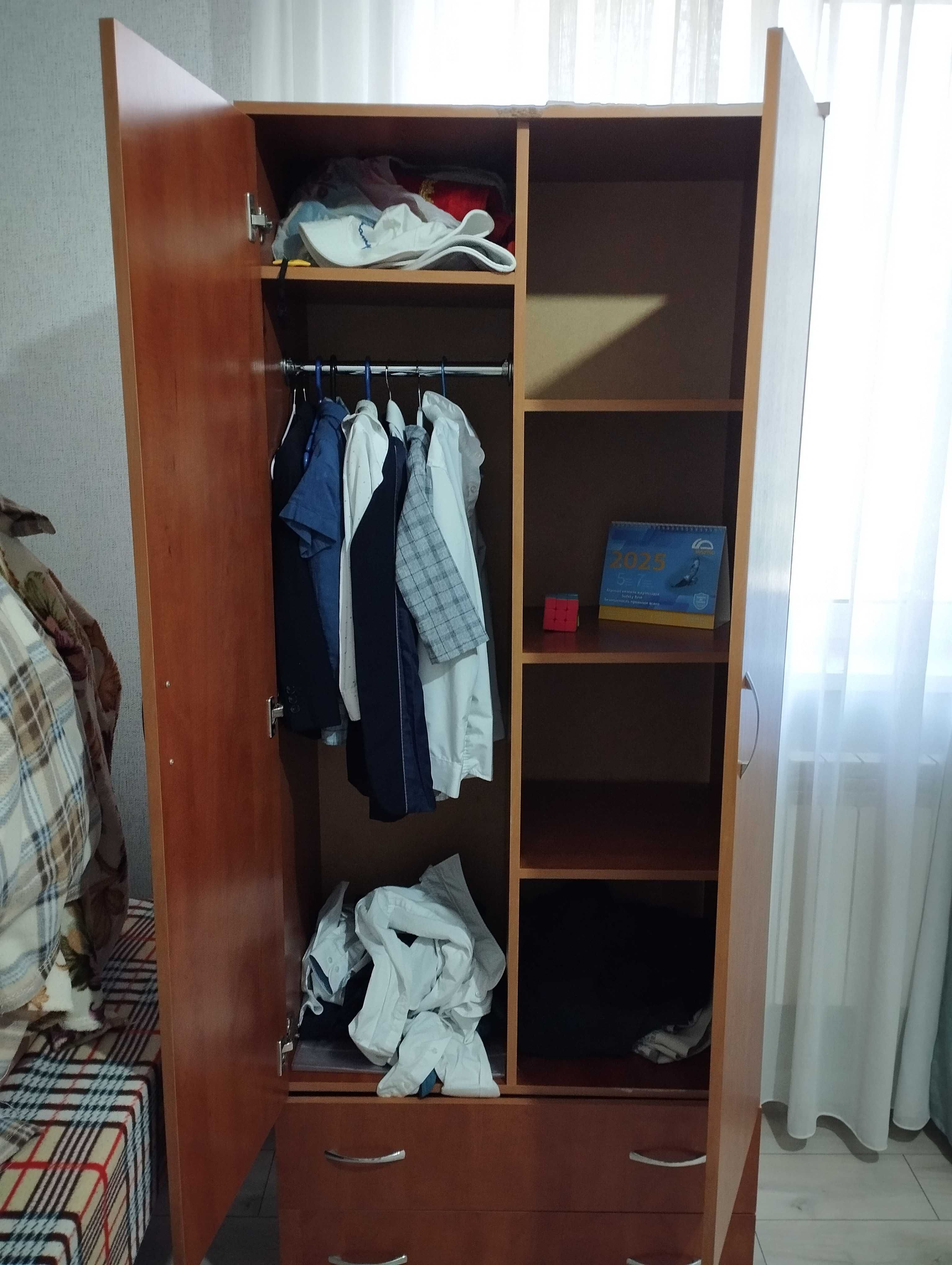 Шкаф для одежды, в хорошем состоянии
