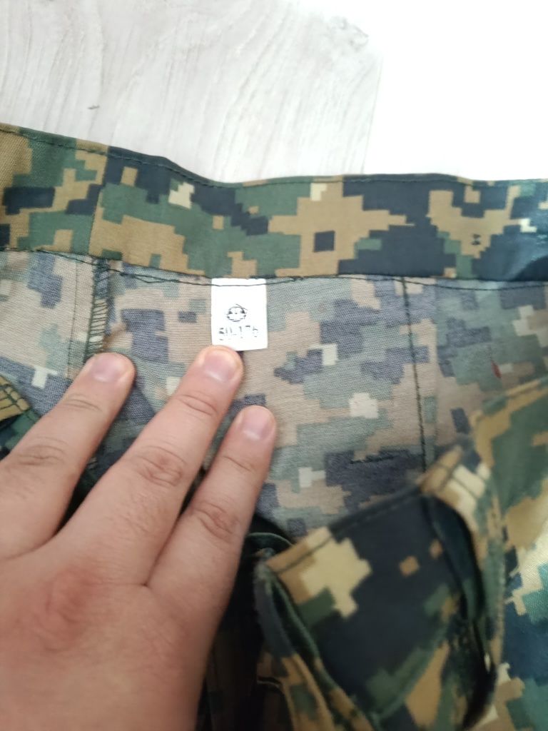 Военная форма с ремнем