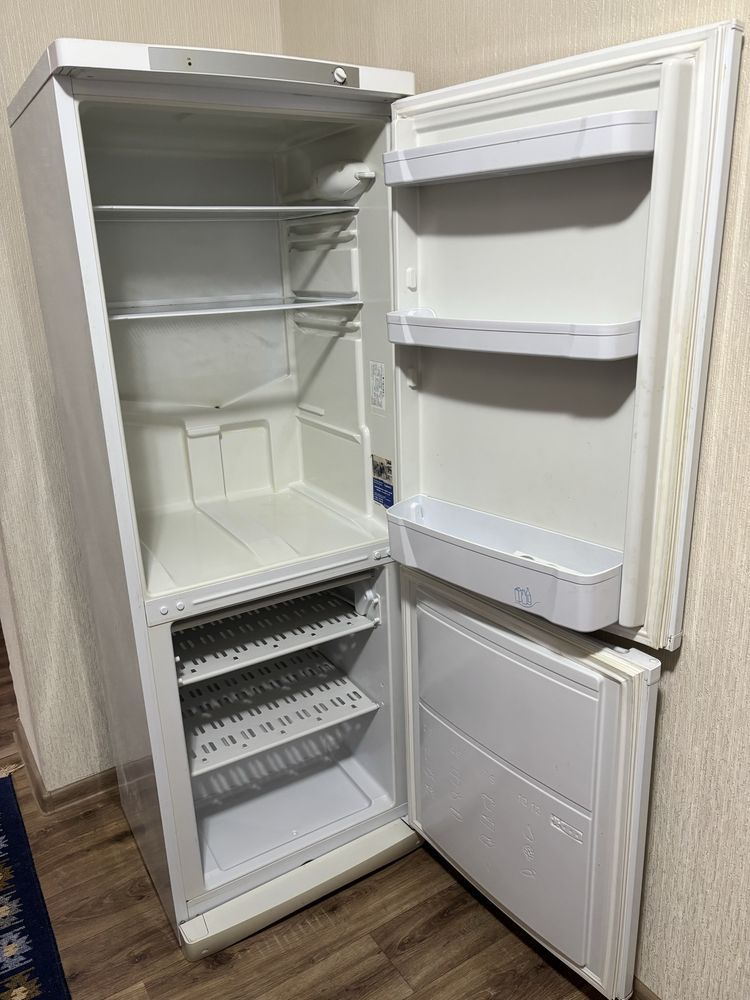 Холодильник б/у высота 170