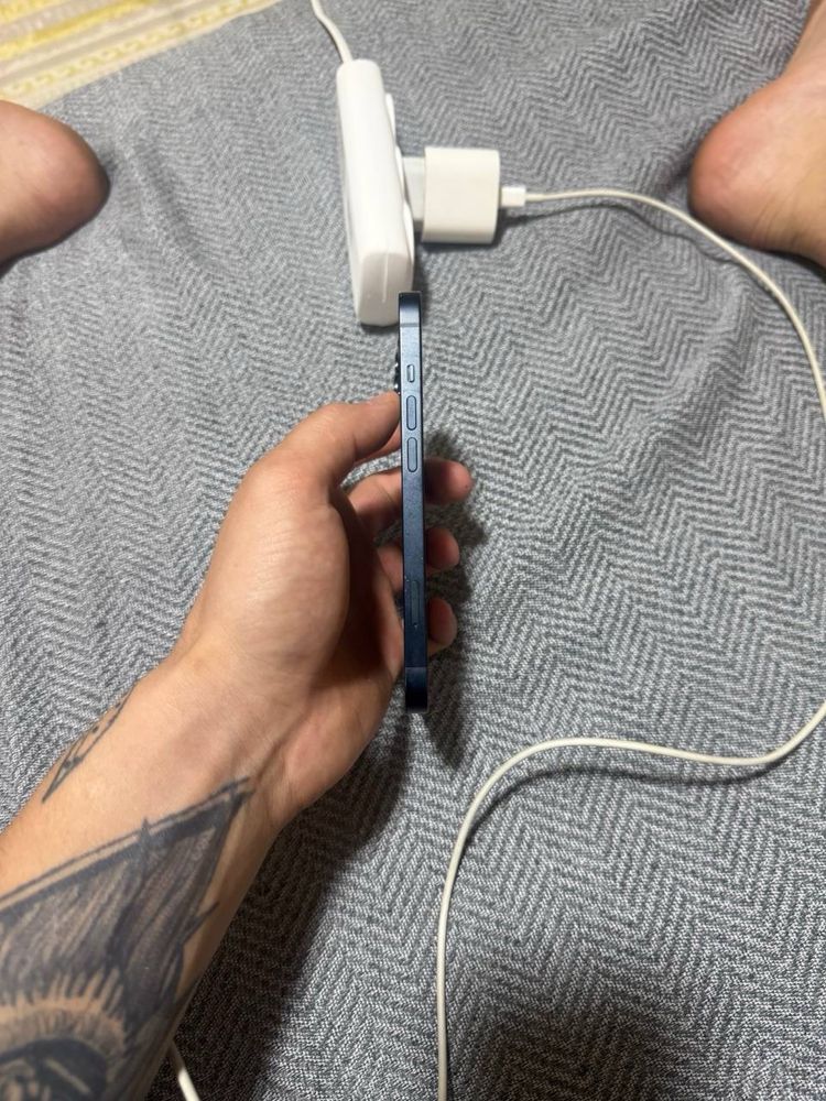 Iphone 14 в хорошем состояние