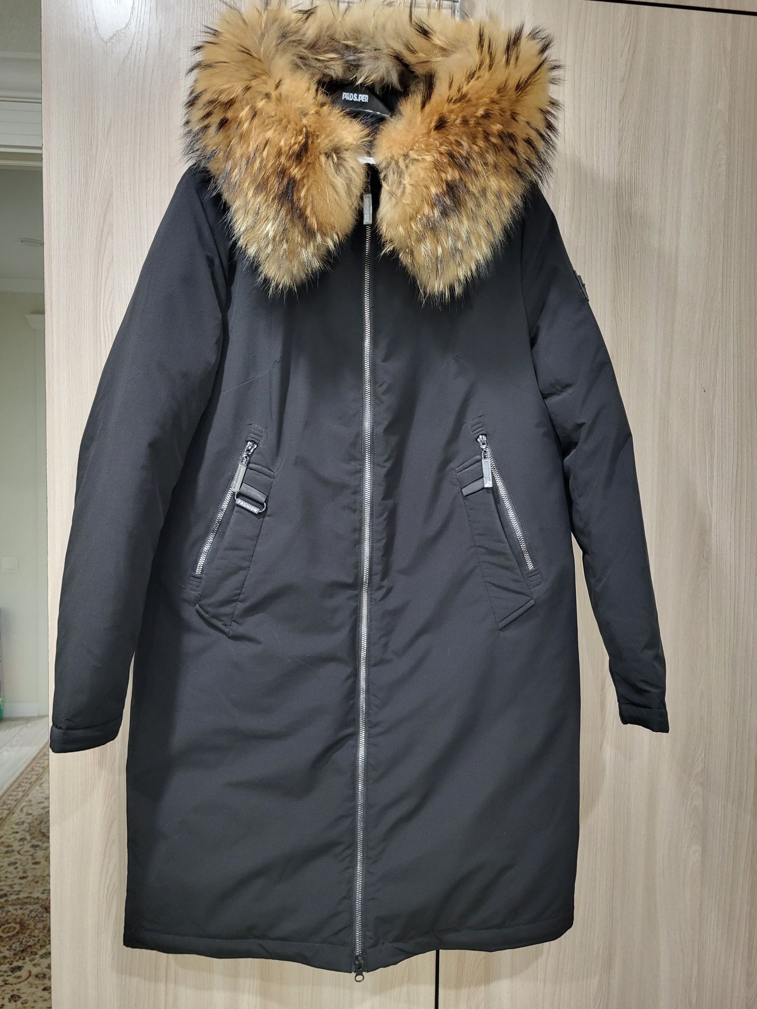 Продам куртку Зима