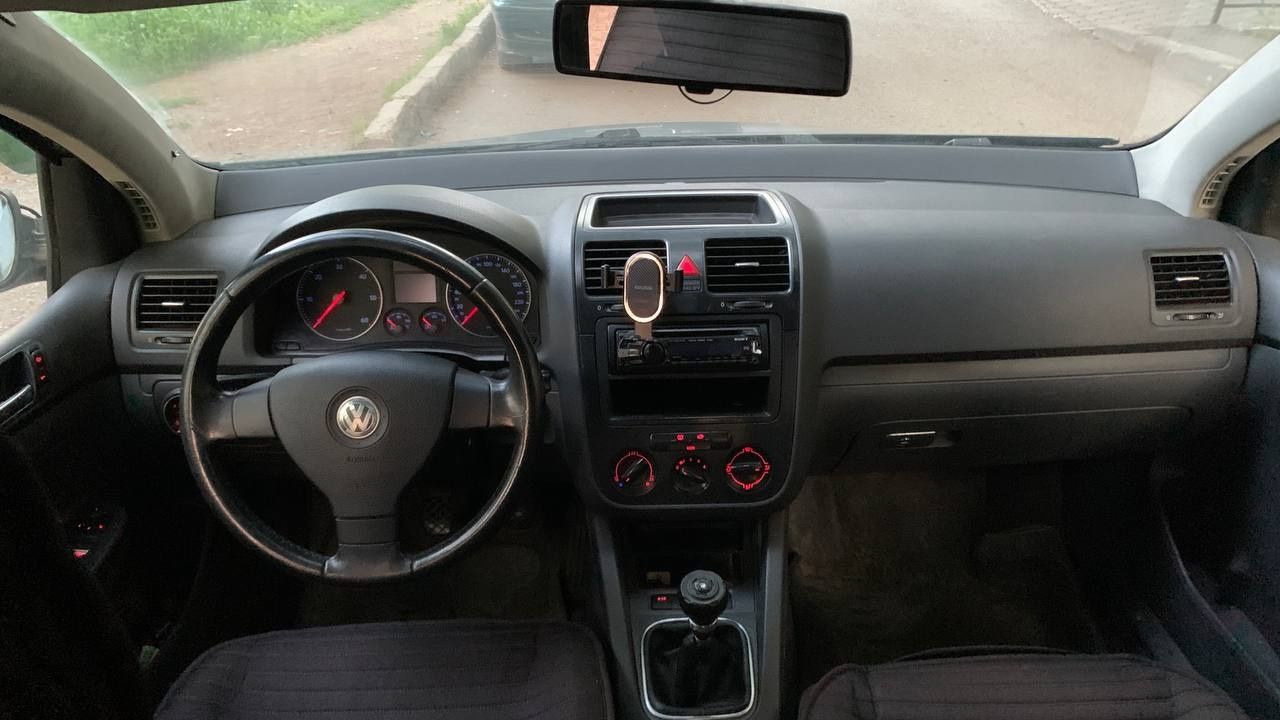 Продам или обмен VW Golf 5 1.9 TDI
