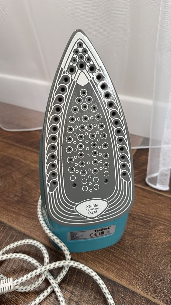 Утюг Tefal новый не работает пар