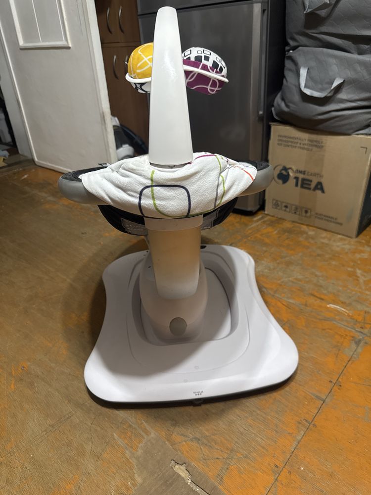 Mamaroo 4 не плохом состоянии